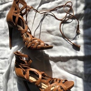 Jessica Simpson tie up heels